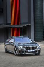 BMW M760Li xDrive 2019 года (ZA)